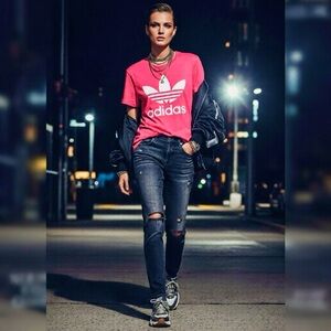 *30off3* Original Pink Adidas top. Excellent condition.